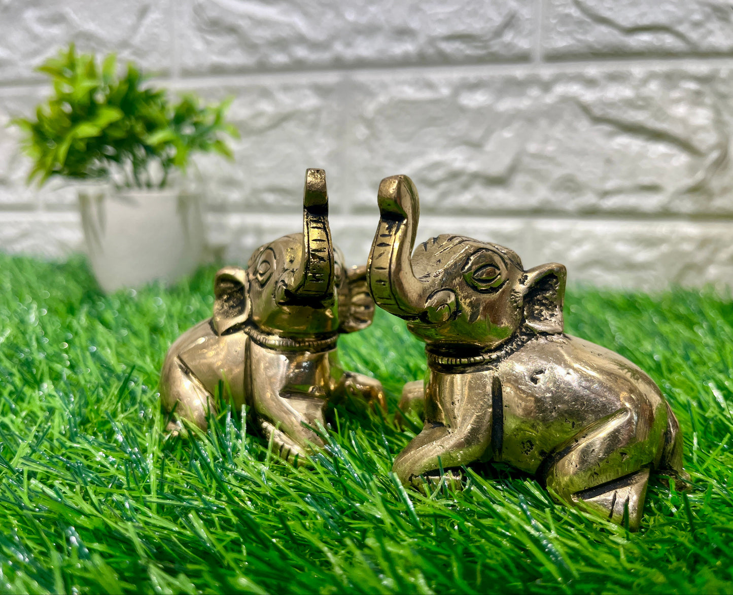 Brass Elephant Home Decor (set of 2)