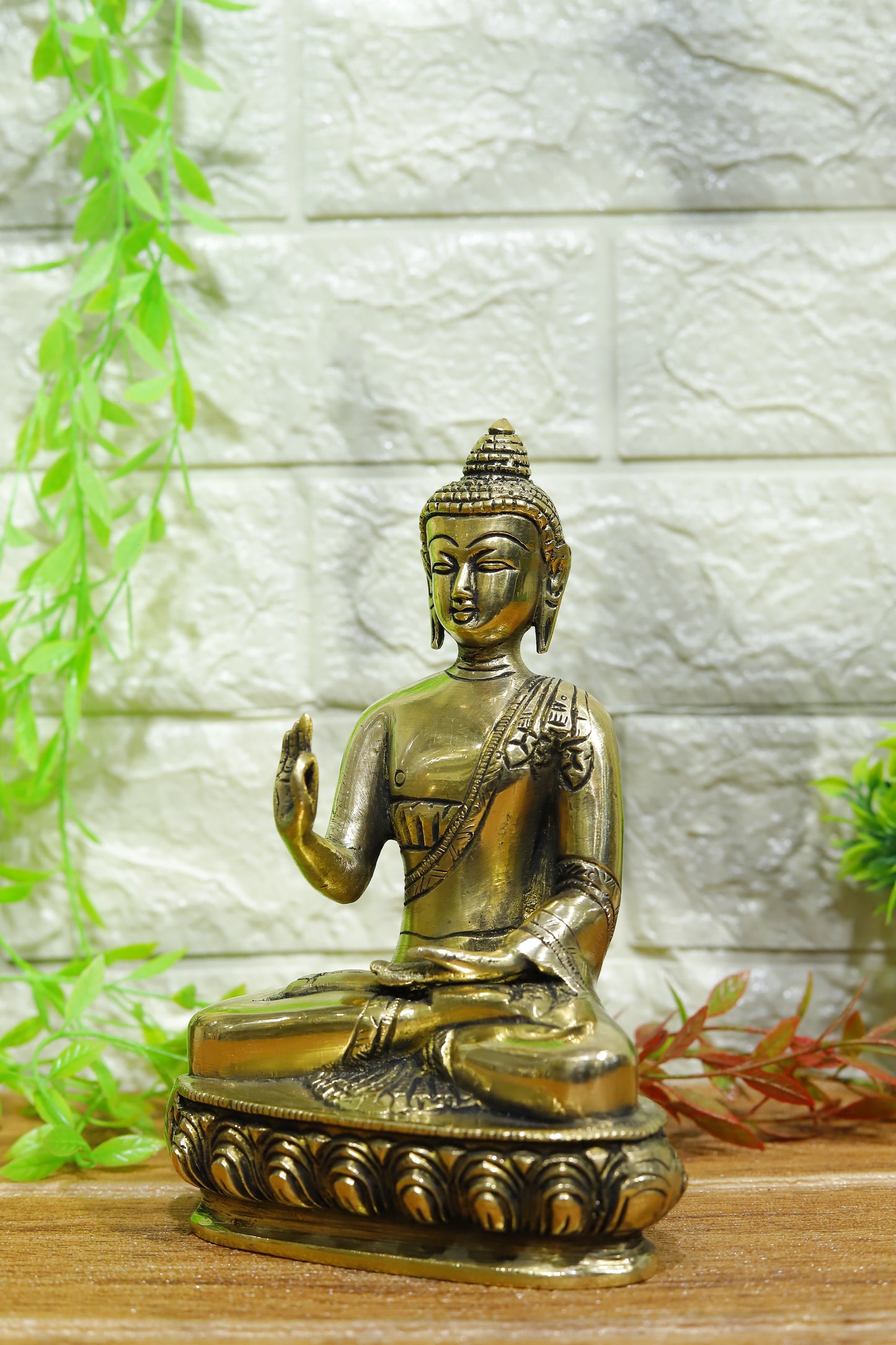 Lord Gautam Buddha Brass Statue in Sitting Aashrvid Mudra