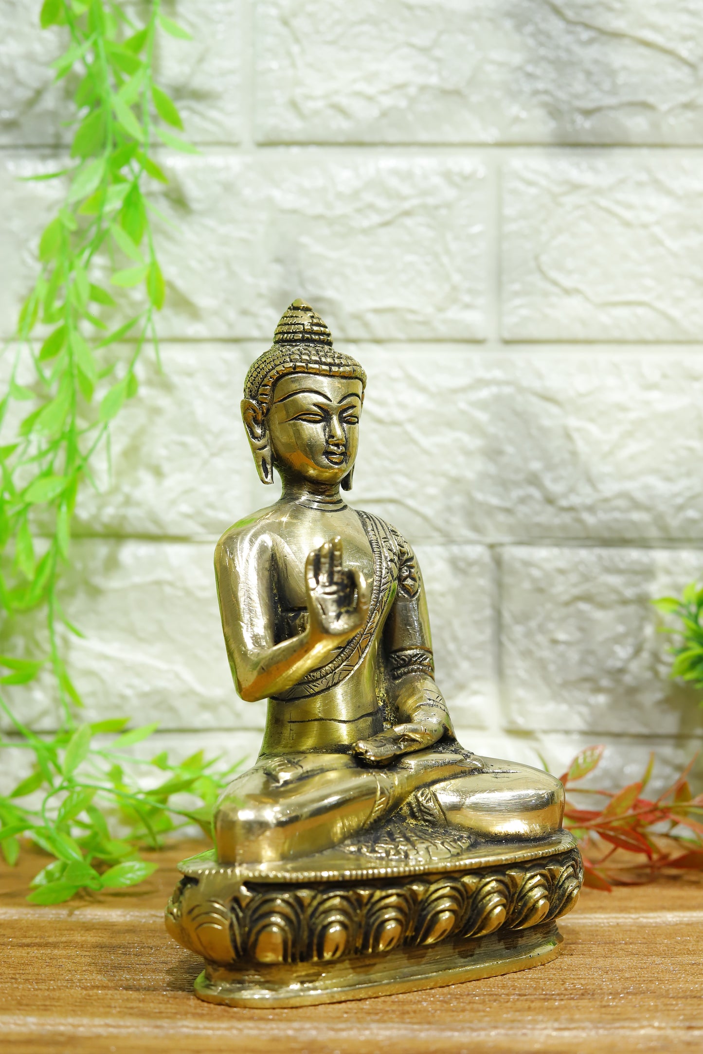 Lord Gautam Buddha Brass Statue in Sitting Aashrvid Mudra